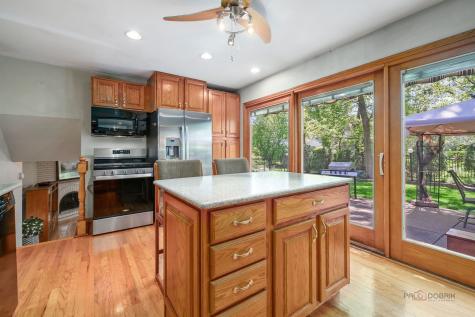 615 East Golf Road Libertyville IL 60048