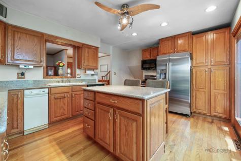 615 East Golf Road Libertyville IL 60048