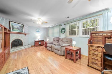 615 East Golf Road Libertyville IL 60048