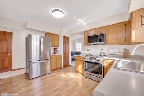 103 North Sterling Heights Road Vernon Hills IL 60061