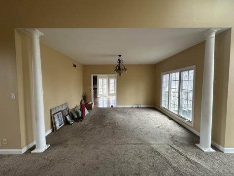 327 Royal Oak Drive Steger IL 60475