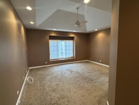 327 Royal Oak Drive Steger IL 60475