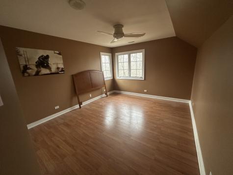 327 Royal Oak Drive Steger IL 60475