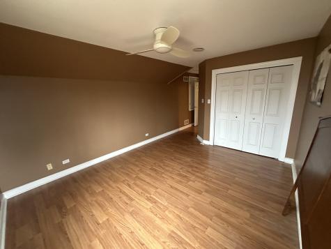 327 Royal Oak Drive Steger IL 60475