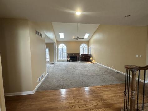 327 Royal Oak Drive Steger IL 60475