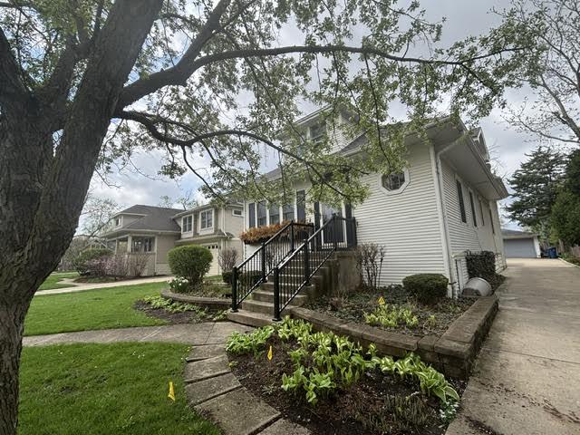 200 North Geneva Avenue Elmhurst IL 60126