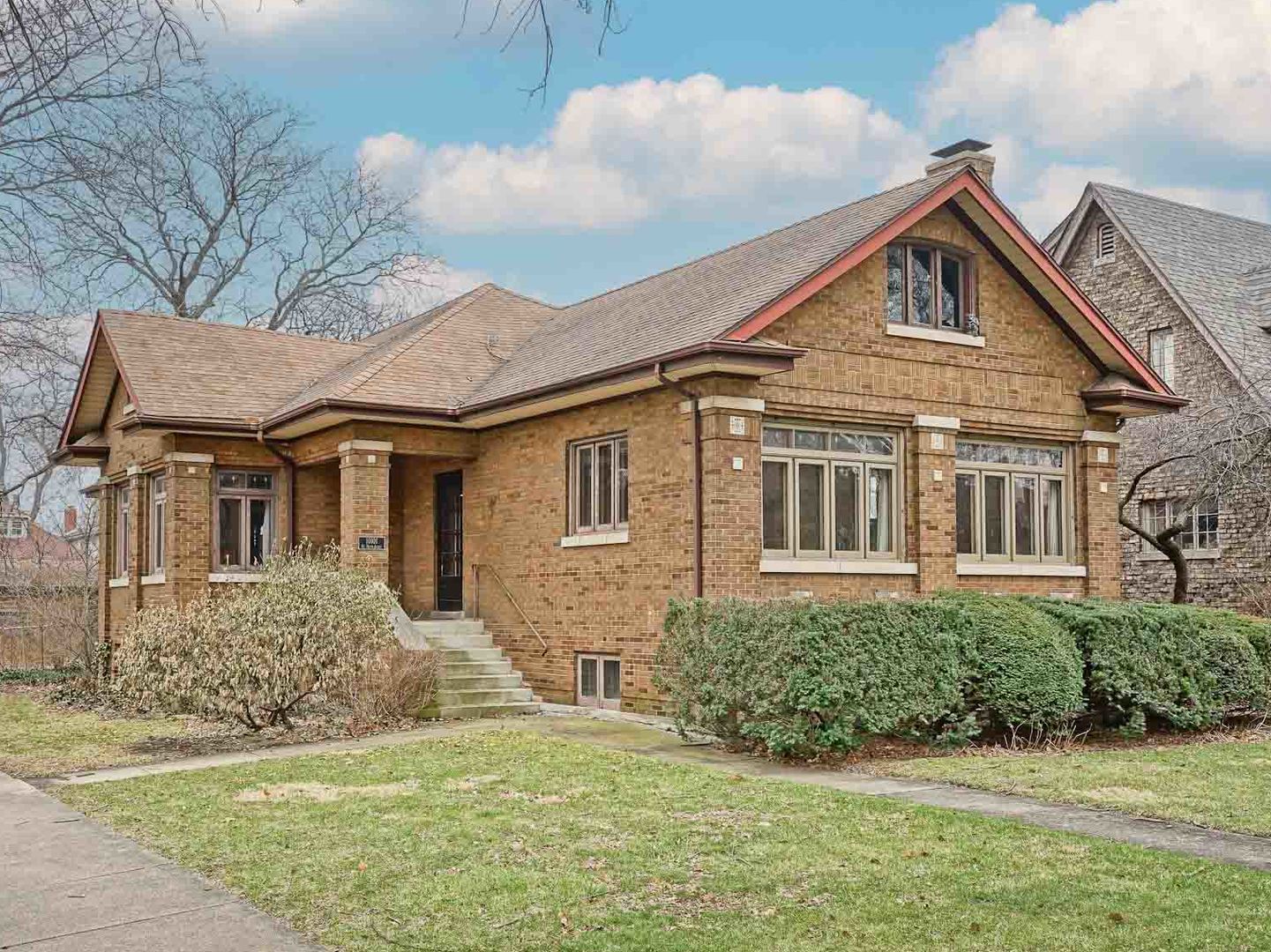 10101 South Hoyne Avenue Chicago IL 60643