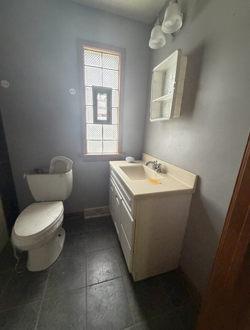 12535 Elm Street Blue Island IL 60406