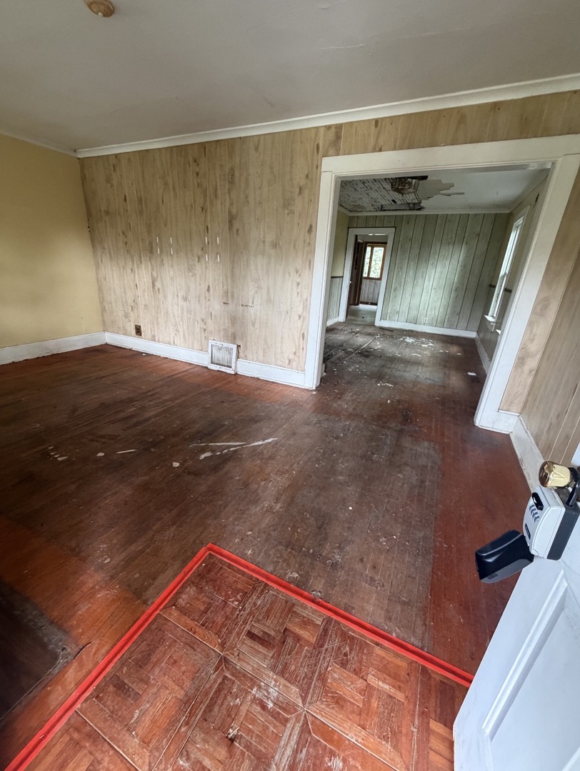 12535 Elm Street Blue Island IL 60406
