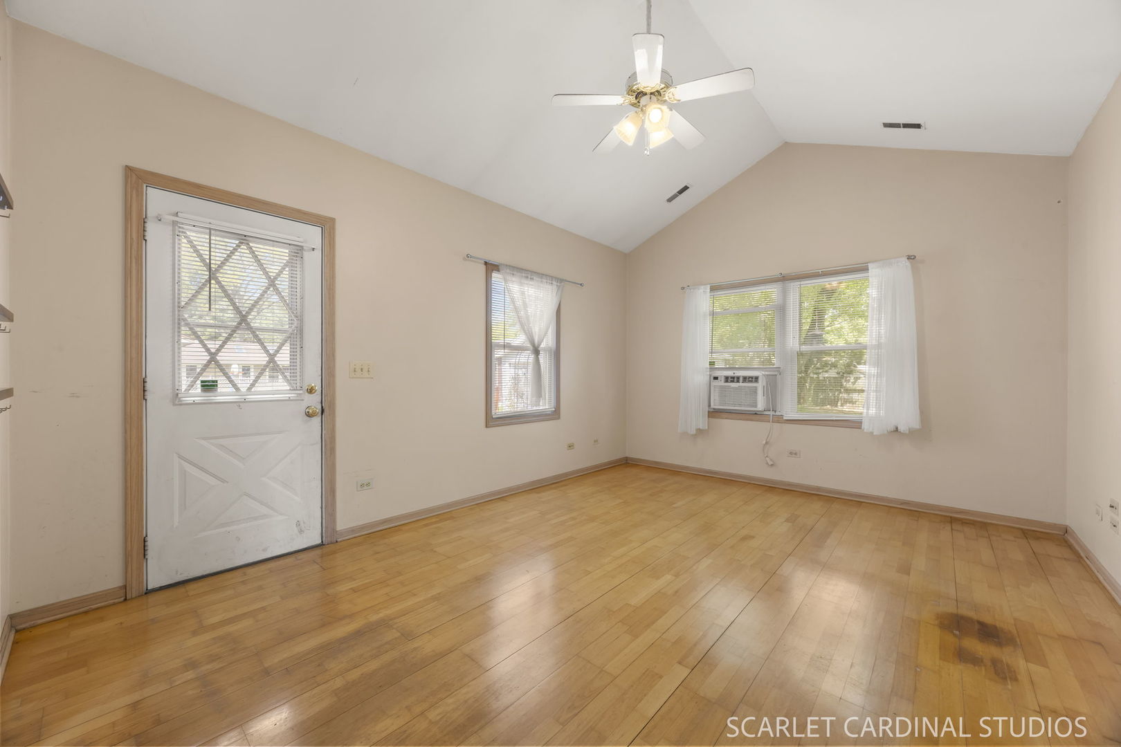 1209 Fischer Street Wheaton IL 60189