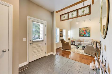 824 Stables Court Highwood IL 60040