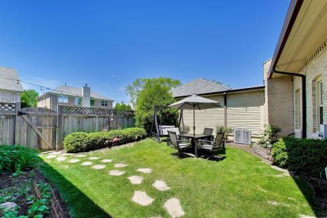 824 Stables Court Highwood IL 60040