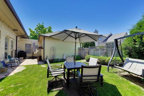 824 Stables Court Highwood IL 60040