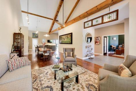 824 Stables Court Highwood IL 60040