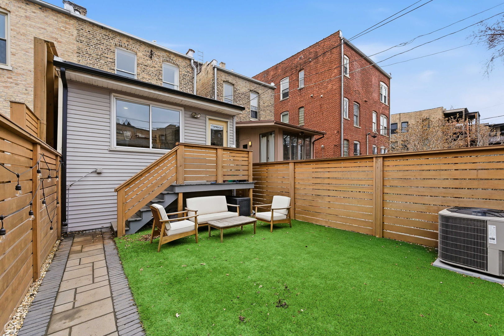 5029 South Dorchester Avenue Chicago IL 60615
