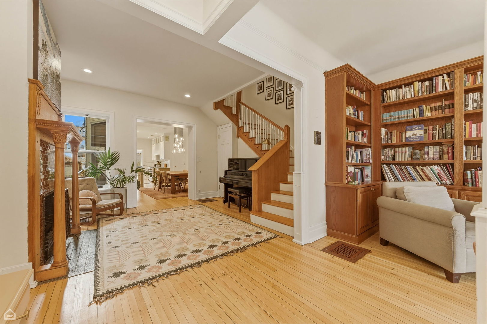 5029 South Dorchester Avenue Chicago IL 60615