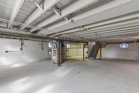2330 177TH Street Lansing IL 60438