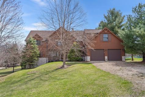 10A52 Cardinal Court Apple River IL 61001