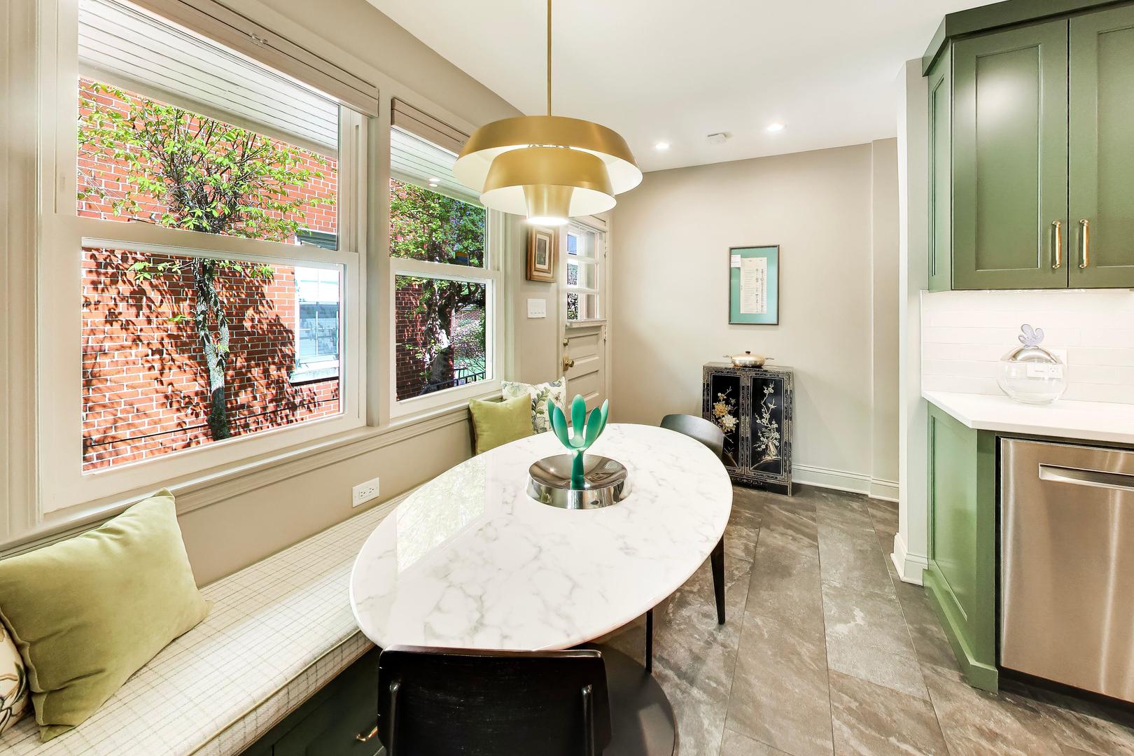 2646 West Birchwood Avenue Chicago IL 60645