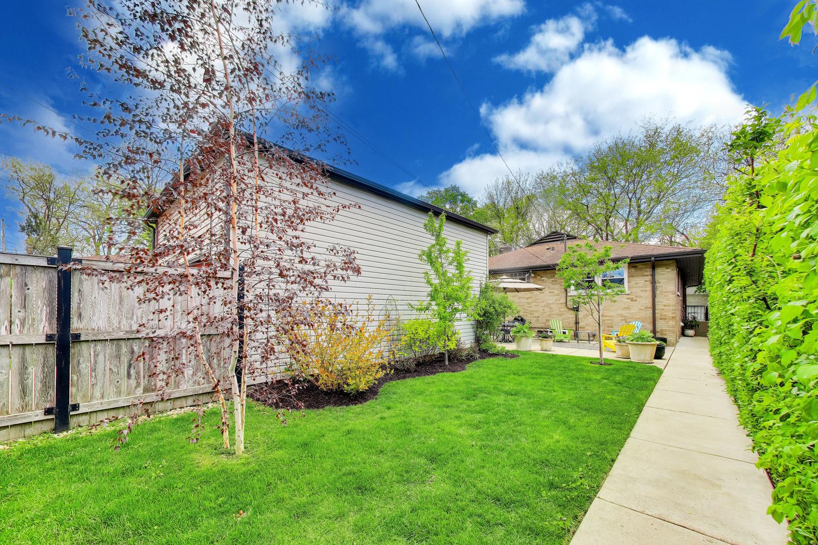 2646 West Birchwood Avenue Chicago IL 60645