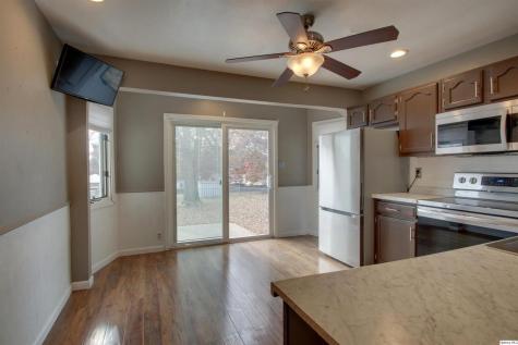 2934 Hampshire Street Quincy IL 62301-3747