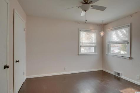 2934 Hampshire Street Quincy IL 62301-3747