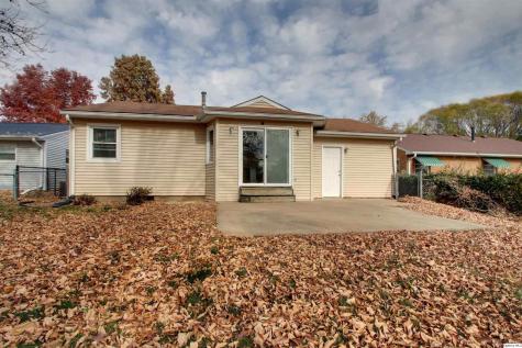 2934 Hampshire Street Quincy IL 62301-3747