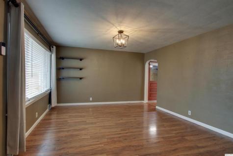 2934 Hampshire Street Quincy IL 62301-3747