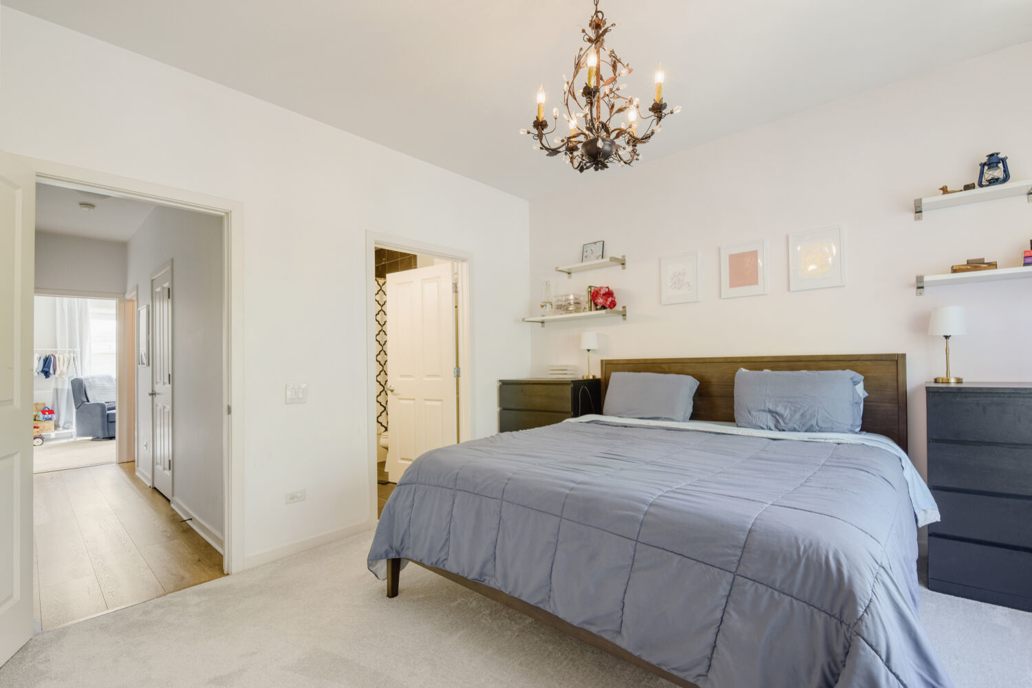 1219 West Grenshaw Street Chicago IL 60607