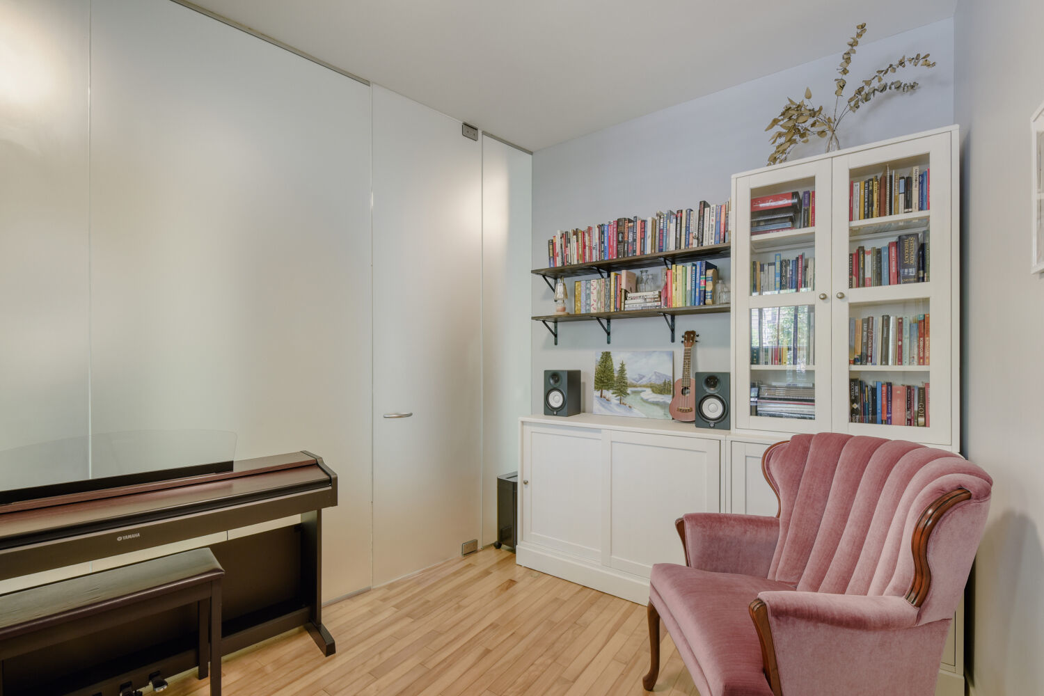 1219 West Grenshaw Street Chicago IL 60607