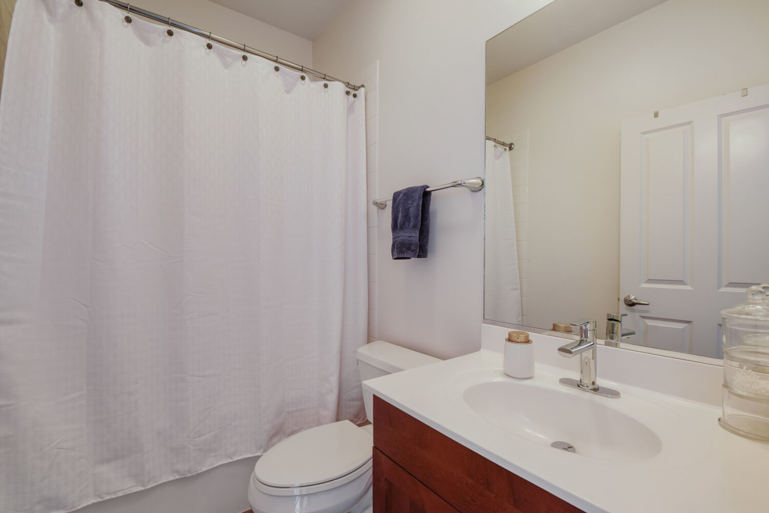 1219 West Grenshaw Street Chicago IL 60607