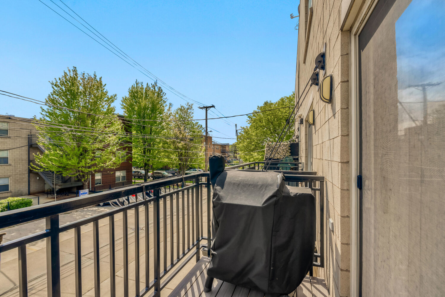1219 West Grenshaw Street Chicago IL 60607