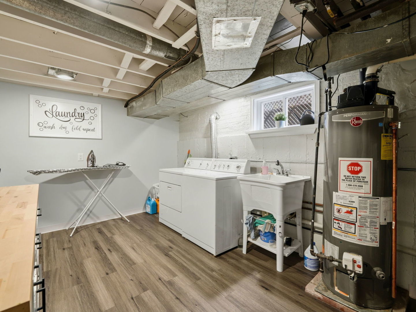 3708 North Pacific Avenue Chicago IL 60634