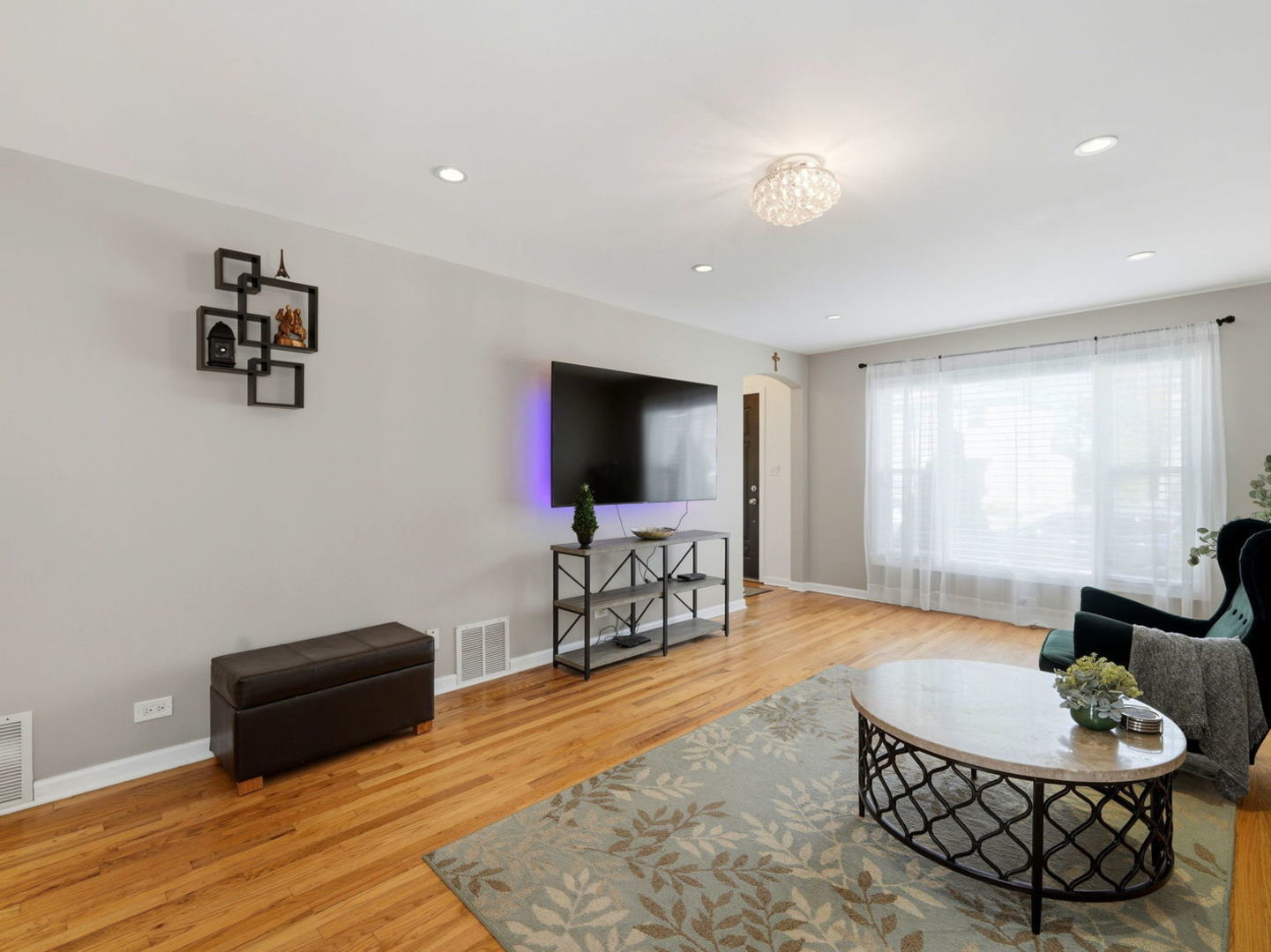 3708 North Pacific Avenue Chicago IL 60634