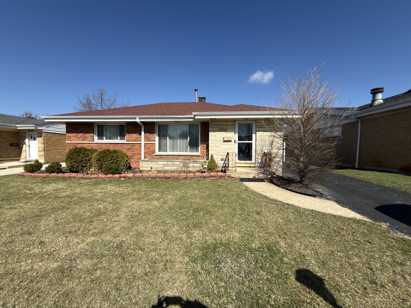 10842 Claridge Avenue Westchester IL 60154