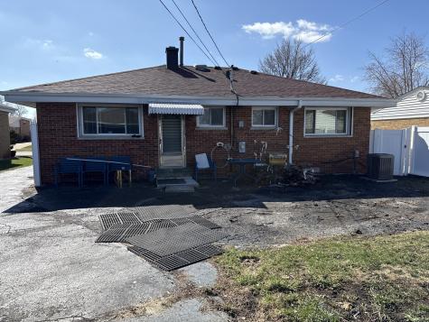 10842 Claridge Avenue Westchester IL 60154