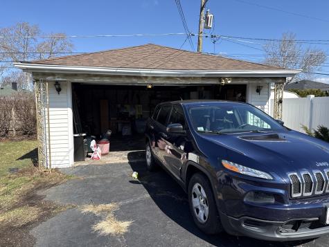 10842 Claridge Avenue Westchester IL 60154