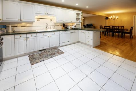 178 Brookhill Road Libertyville IL 60048
