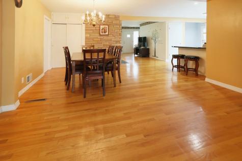 178 Brookhill Road Libertyville IL 60048