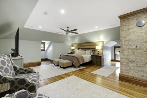 155 South Slusser Street Grayslake IL 60030