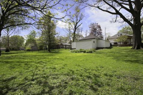 155 South Slusser Street Grayslake IL 60030