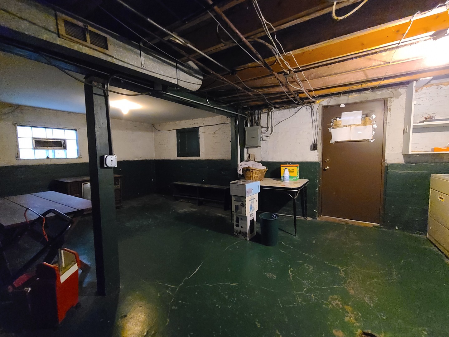 8319 South Crandon Avenue Chicago IL 60617