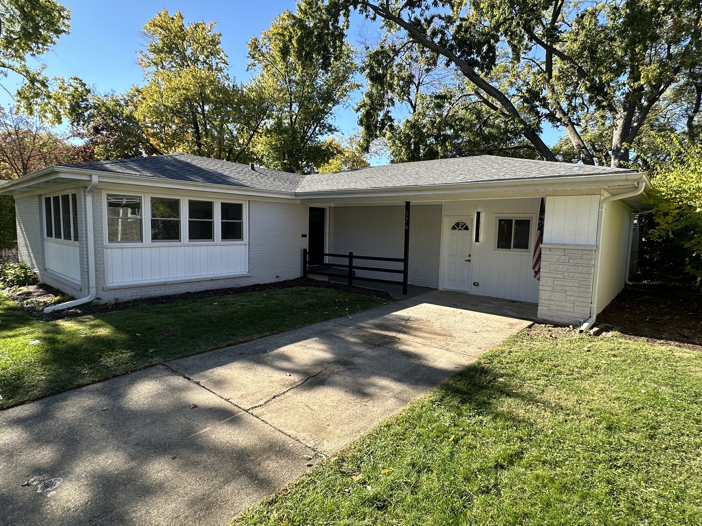 326 Indian Drive Glen Ellyn IL 60137