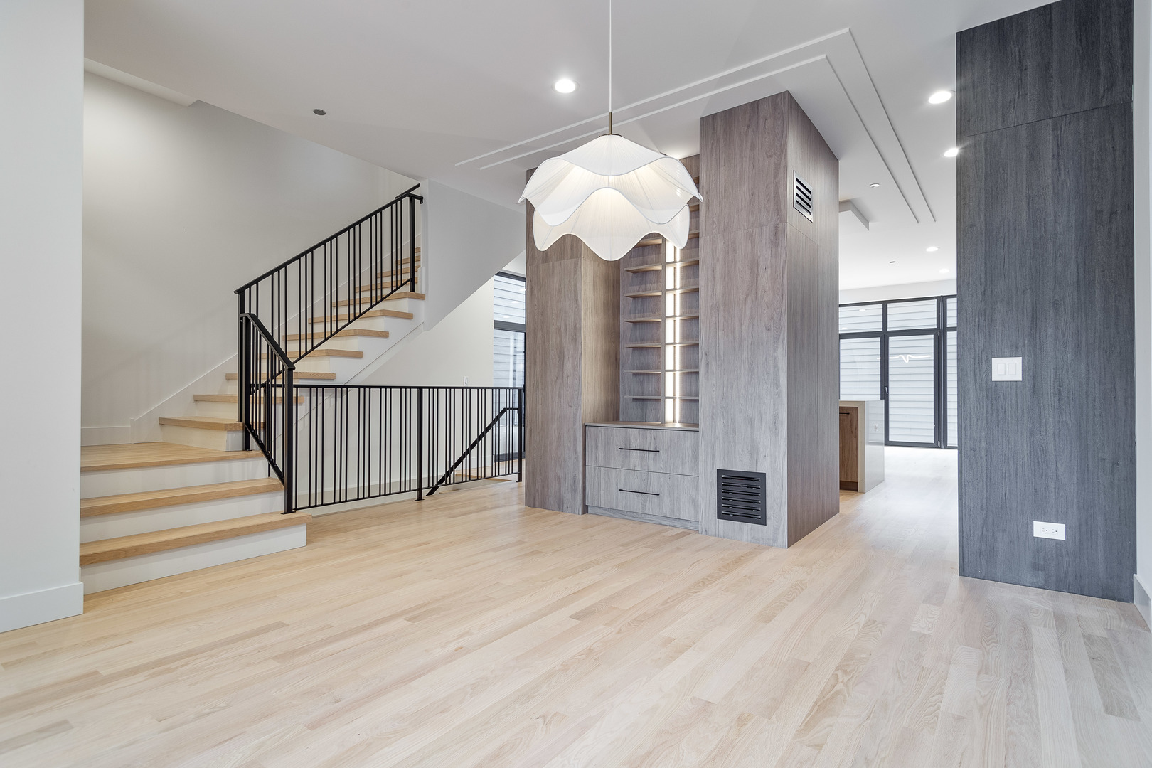 2055 West Race Avenue Chicago IL 60612