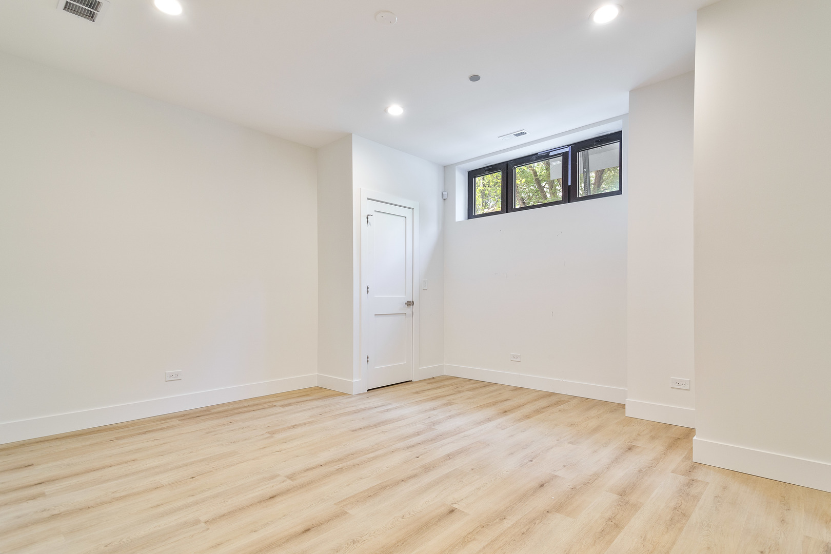 2055 West Race Avenue Chicago IL 60612