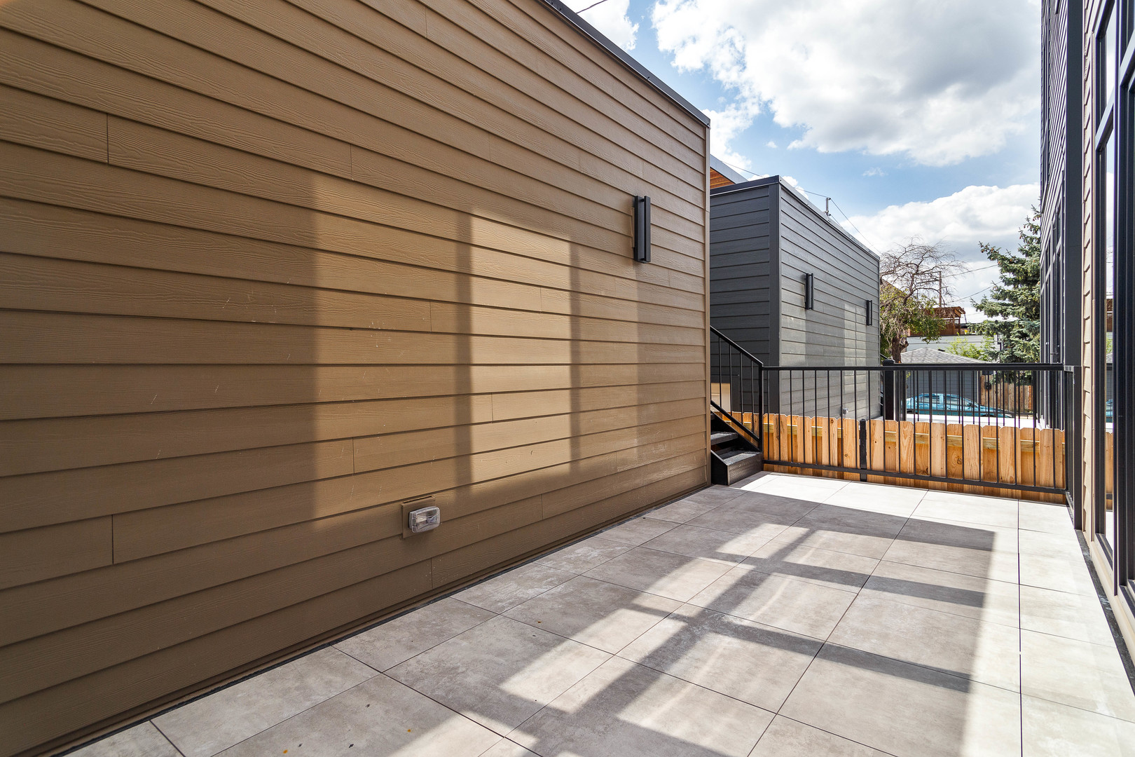 2055 West Race Avenue Chicago IL 60612