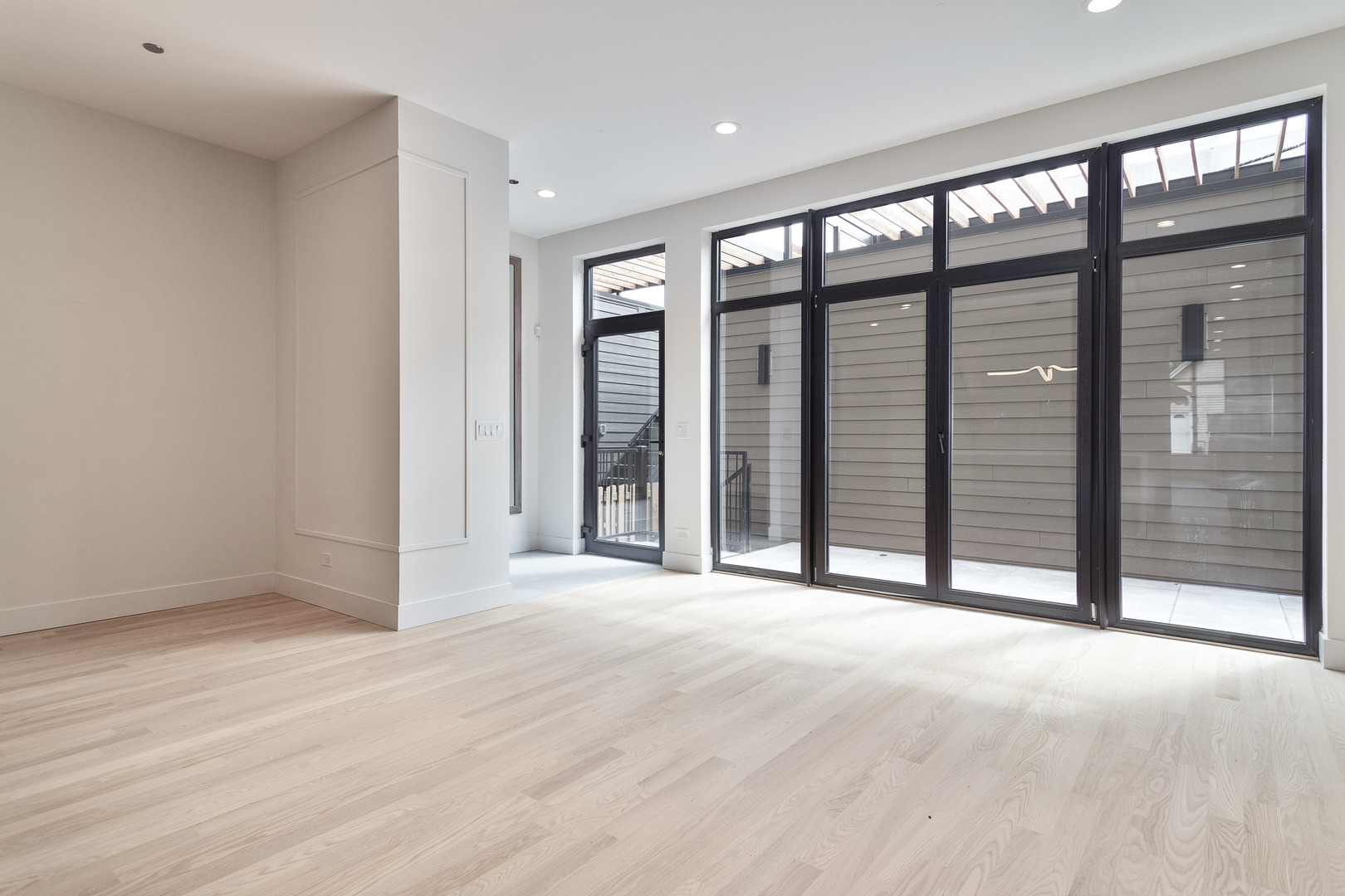 2055 West Race Avenue Chicago IL 60612