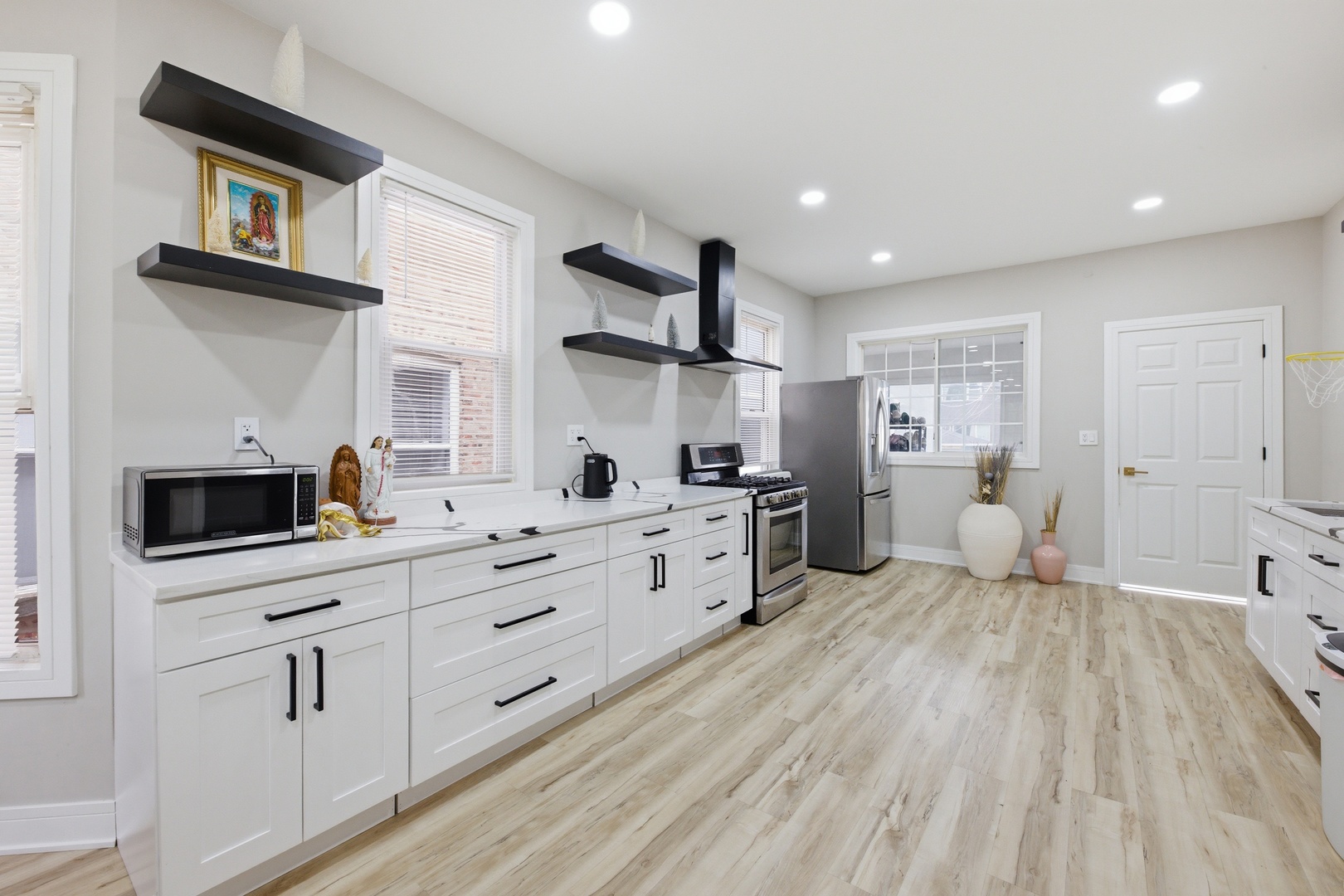 4036 North Bernard Street Chicago IL 60618