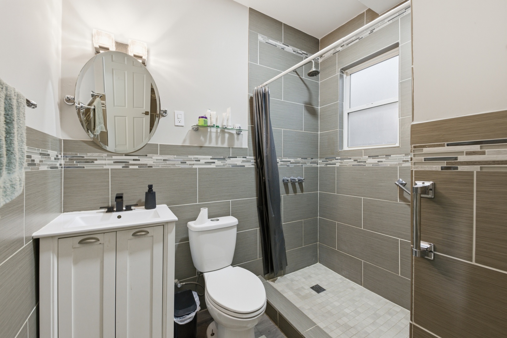 4036 North Bernard Street Chicago IL 60618