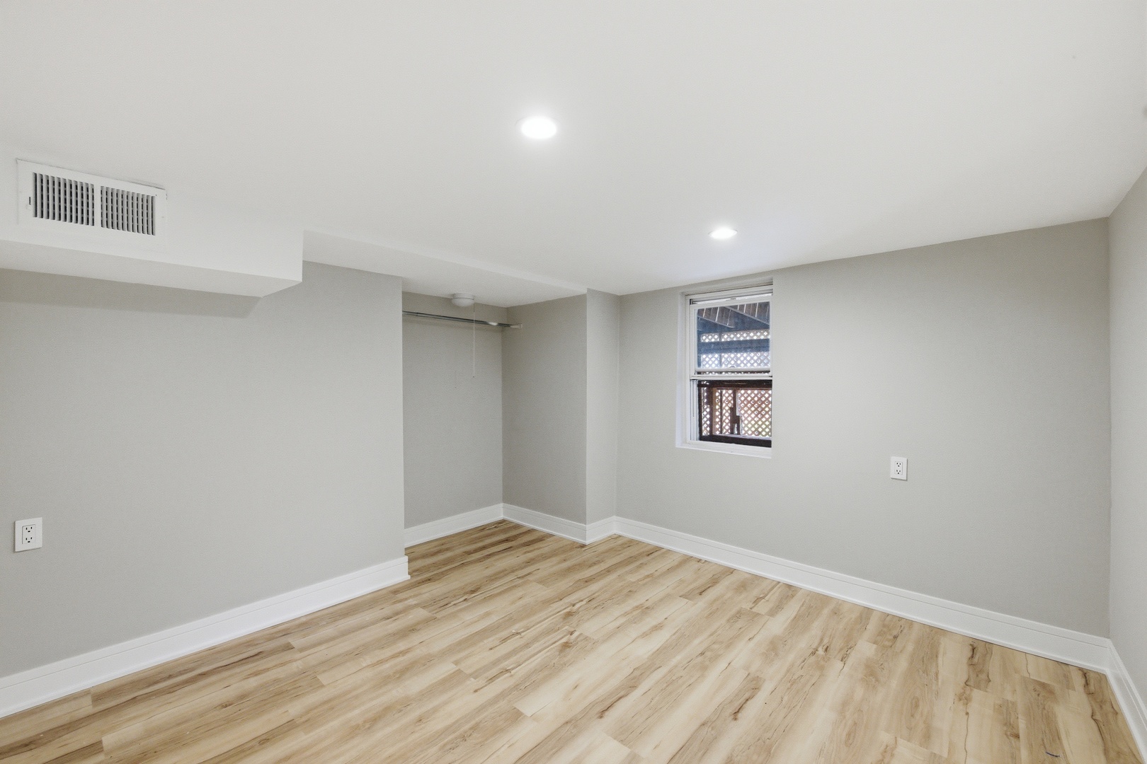 4036 North Bernard Street Chicago IL 60618